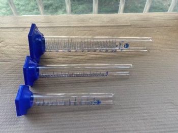 Glass Measuring Cylinder With Plastic Base